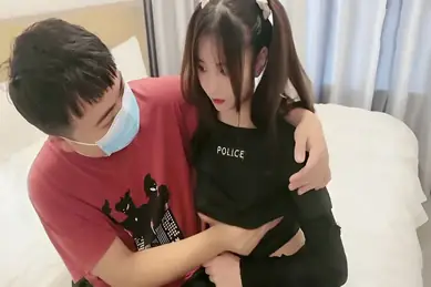 Dua Kakak Adik Cowok Ngentot Pas Ortu Pergi