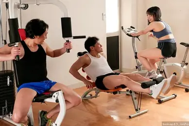 Godain cewek cantik yang gampang diajak enak di gym